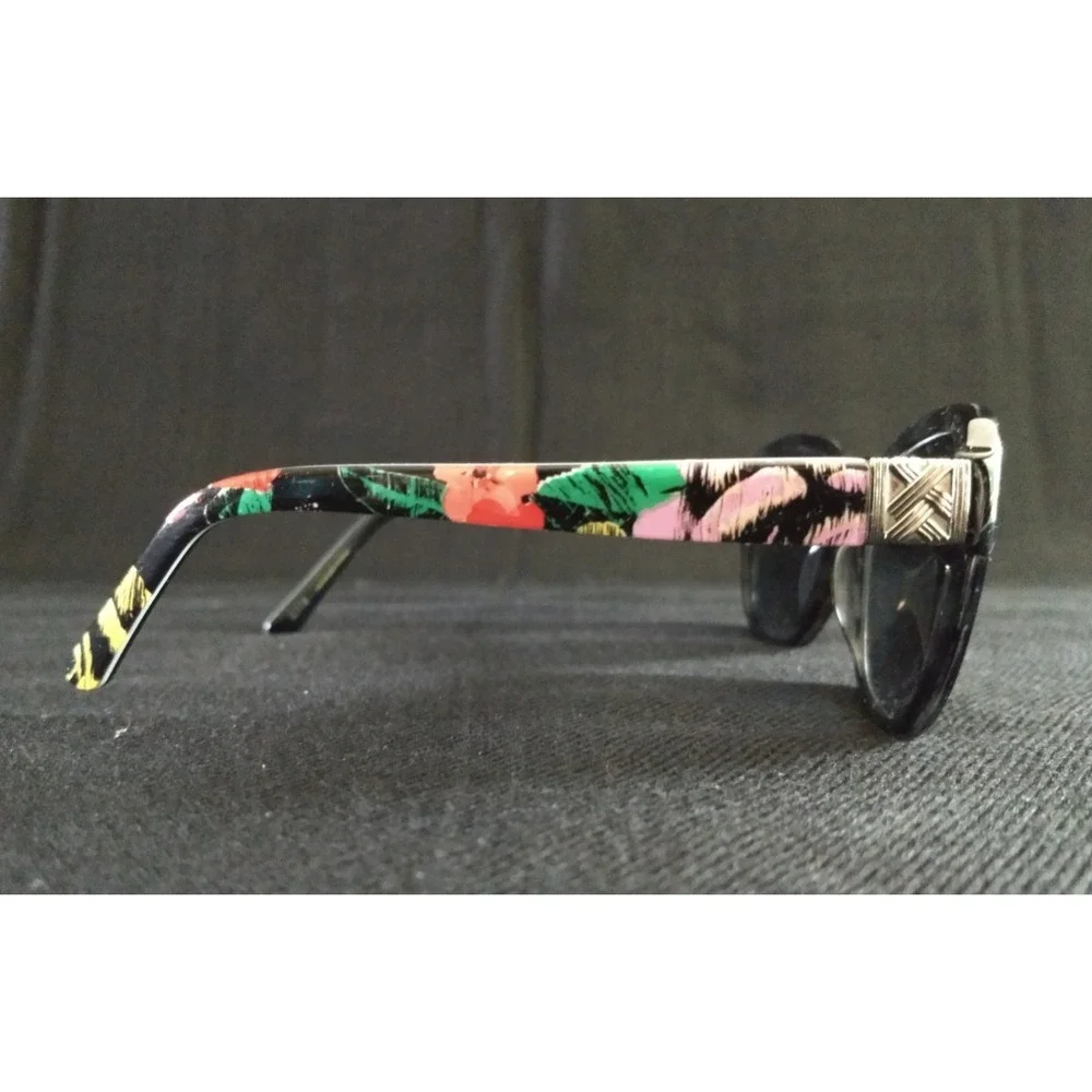 Vera Bradley Sunglasses Havana Rose‎ Black Silver-Tone Womens & Max Studio Case